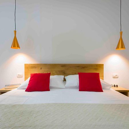 Bulli Croatia Hotel Seget Donji Bagian luar foto