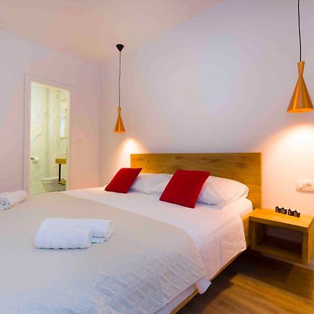 Bulli Croatia Hotel Seget Donji Bagian luar foto