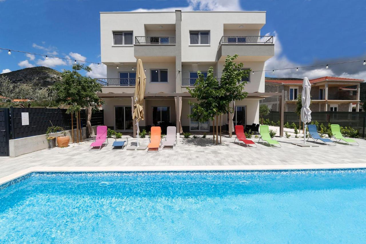 Bulli Croatia Hotel Seget Donji Bagian luar foto