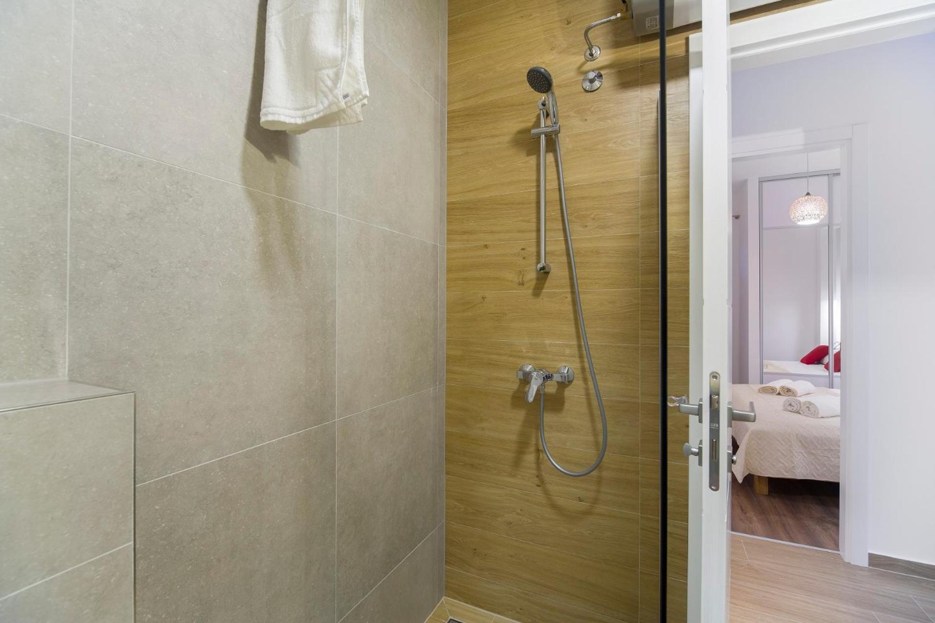 Bulli Croatia Hotel Seget Donji Ruang foto