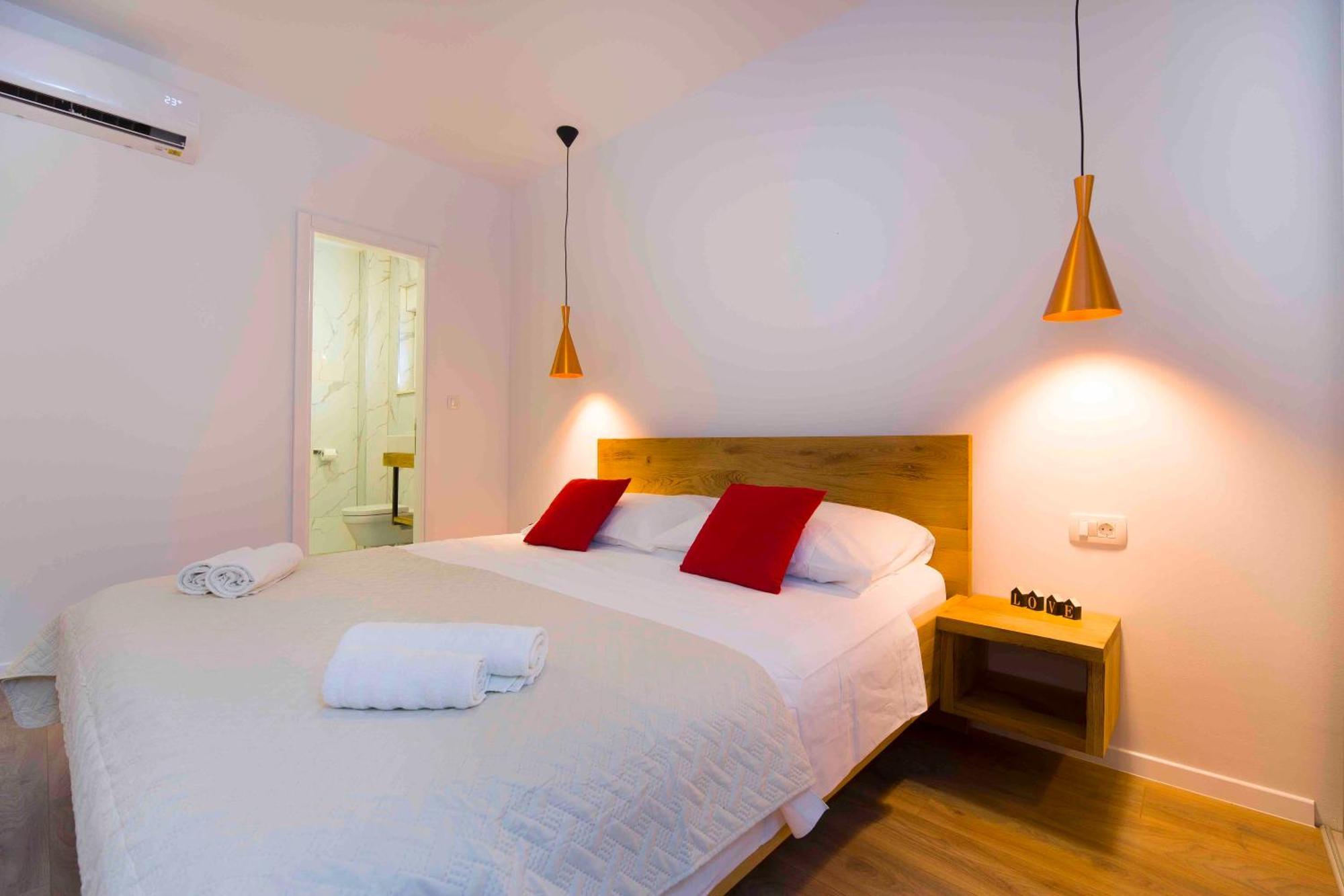 Bulli Croatia Hotel Seget Donji Bagian luar foto