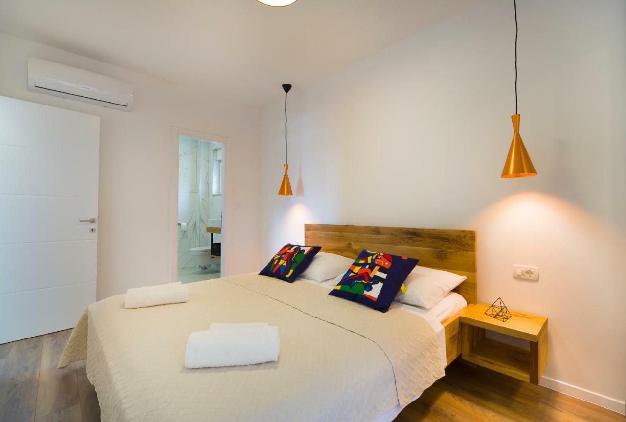 Bulli Croatia Hotel Seget Donji Bagian luar foto